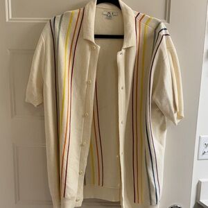 American Eagle Button Up